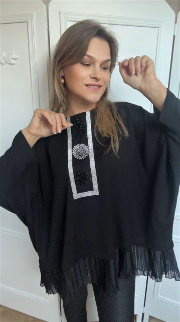 ELEGANCKA TUNIKA CZARNA KIMONO NIETOPERZ LUZ I SWOBODA ELEGANCKA TUNIKA CZARNA KIMONO NIETOPERZ LUZ I SWOBODA